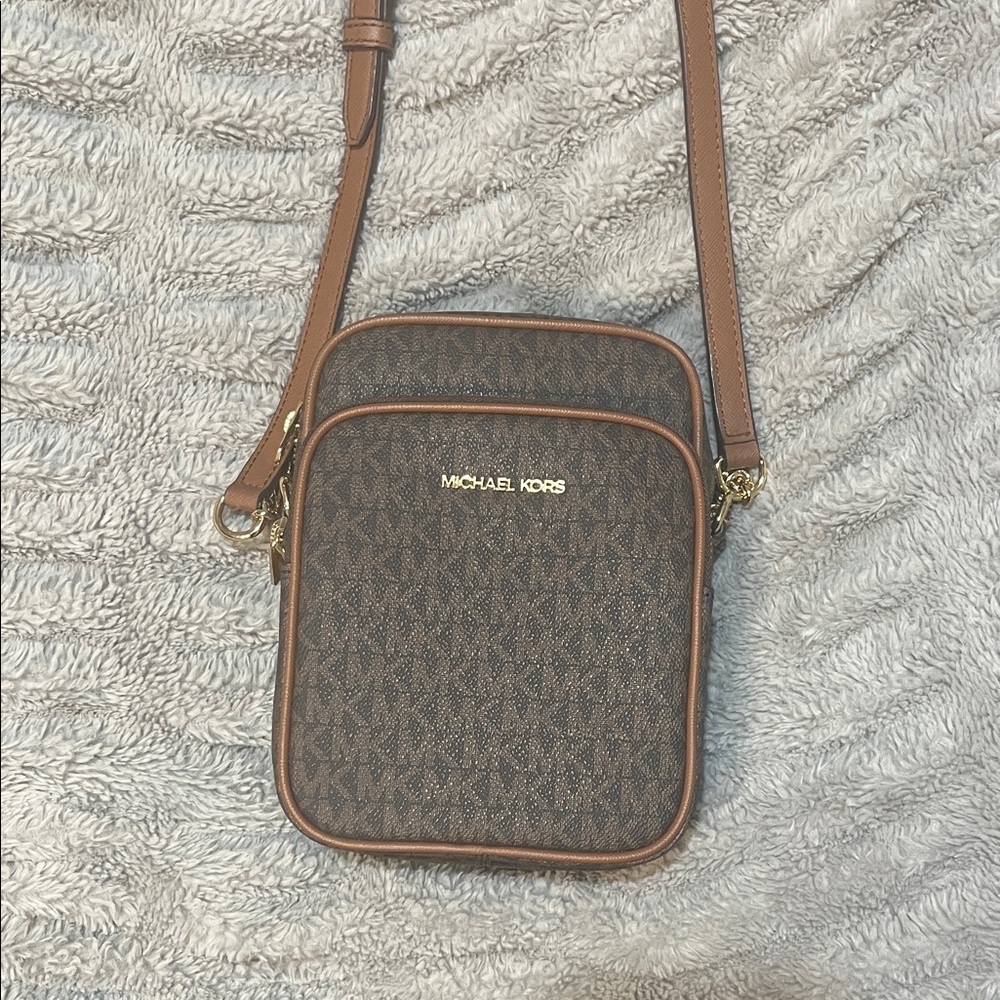 $298 MSRP Michael Kors Dark Brown Messenger Bag